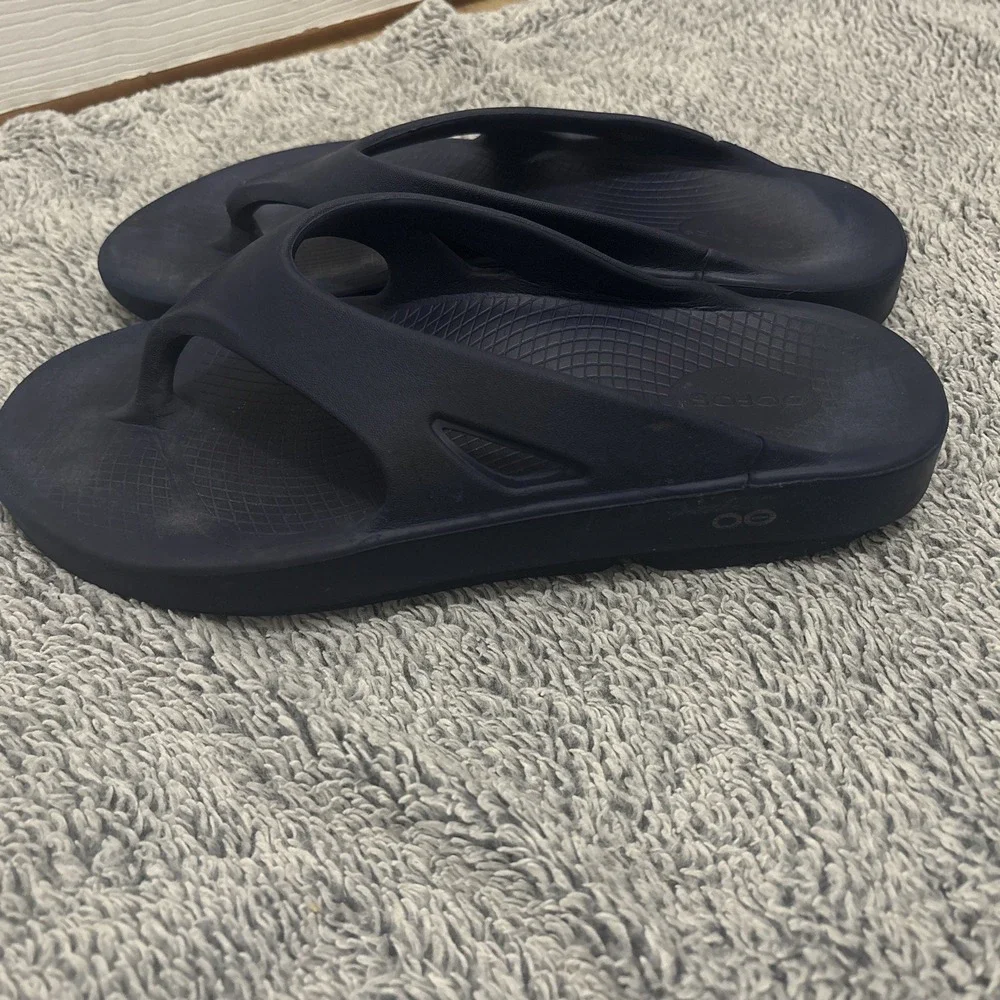 Oofos The Original Recovery Footwear Navy Blue Mens 11 Womens 13